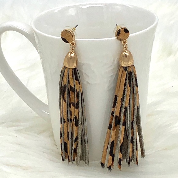 Clover stud tassel leopard earrings brown 4" - Picture 3 of 4